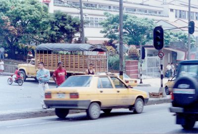 Malla vial en la Autopista norte a la altura de Zenu
CEHAP 1996
Palabras clave: INFRAESTRUCTURA VIAL MEDELLIN VIALIDAD