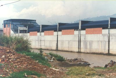 Estacion tricentenario paralela rio Medellin
CEHAP 1996
Palabras clave: Estaciones metro