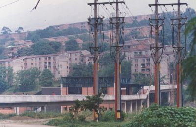 Adecuacion de sendero peatonal en la estacion Tricentenario del Metro de Medellin
CEHAP 1996
Palabras clave: ESTACIONES METRO MEDELLIN