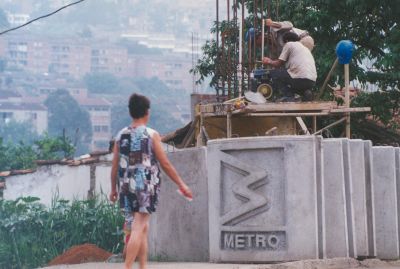 Adecuaciones en sendero peatonal en la estacion Acevedo del Metro
CEHAP 1996
Palabras clave: ESTACIONES METRO MEDELLIN