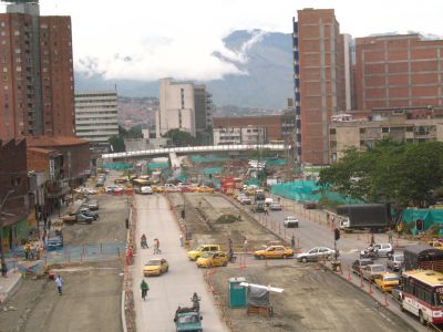Transformacion de Avenida ferrocarril por obras del metroplus
Senia Salazar, 2007
Palabras clave: INTERVENCION CALLES MEDELLIN IMPACTO VIAL