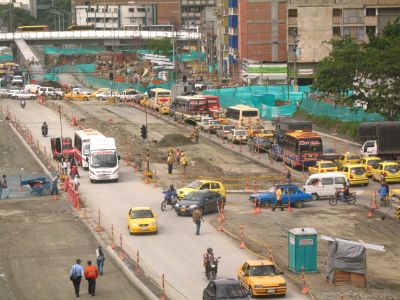 Transformacion de Avenida Ferrocarril por obras del Metroplus
SENIA SALAZAR MALDONADO 2007
Palabras clave: CALLES METROPLUS IMPACTO VIAL MEDELLIN