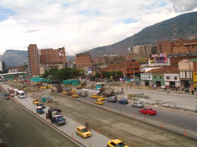Adecuacion de Avenida Ferrocaril para paso de metroplus
SENIA SALAZAR MALDONADO 2007
Palabras clave: AVENIDAS METROPLUS