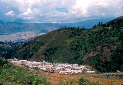 Panoramica barrio Moravia 
Gilberto Arango 1988
Cehap

Palabras clave: MORAVIA VIVIENDAS