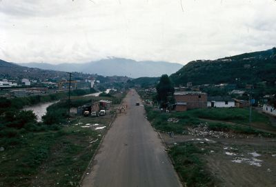 Via Regional de acceso barrio Moravia, 1988
Gilberto Arango 1988
Cehap

Palabras clave: VIAS MORAVIA BASURERO