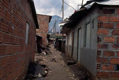 Callejon sin pavimentar en zona de mejoramiento de vivienda Moravia
Gilberto Arango 1988
Cehap

Palabras clave: MORAVIA MEJORAMIENTO