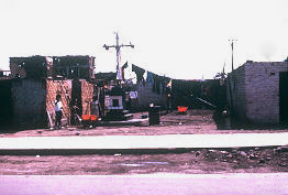 Proceso de urbanizacion precaria Distrito del Agustino Lima Peru
Cehap CIPUR 1981 

Palabras clave: URBANIZACION LIMA PERU