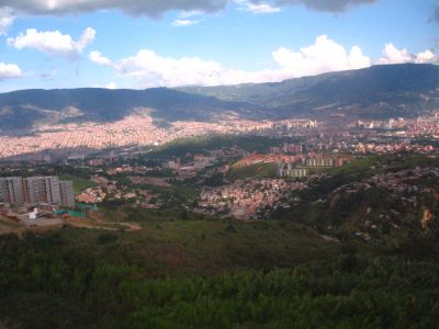 Panoramica Medellin 
SENIA SALAZAR MALDONADO 2008

Palabras clave: MEDELLIN METROCABLE PANORAMICAS