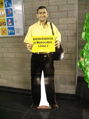 Mensaje de Bienvenida a la linea j del metrocable de San Javier
SENIA SALAZAR MALDONADO 2008
Palabras clave: METROCABLE PAJARITO
