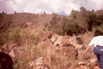 Pendiente con material rocoso expuesto, Cerro Pan de Azúcar
CEHAP, 1996
Palabras clave: PAN DE Azucar MEDELLIN