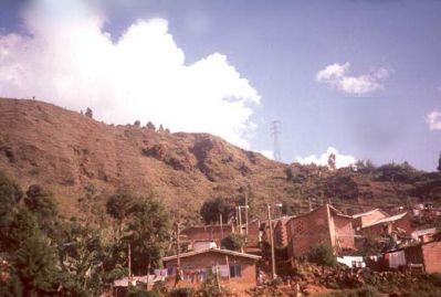 Viviendas en zona de ladera, Cerro Pan de Azúcar
CEHAP, 1996
Palabras clave: PAN DE Azucar MEDELLIN