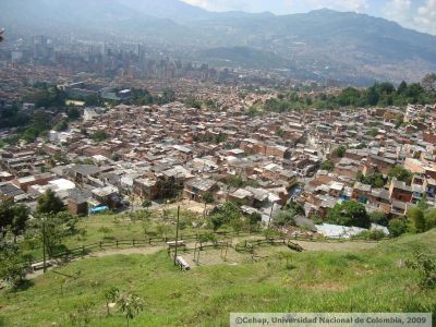 Panoramica del Centro-Oriente de Medellin
CEHAP, 2009
Palabras clave: PINARES DE ORIENTE