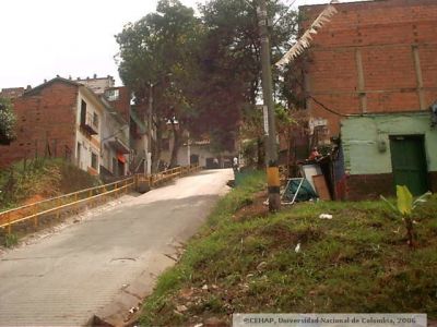 Calle del sector San Lorenzo
CEHAP 2006
Palabras clave: SECTOR SAN LORENZO MEDELLIN
