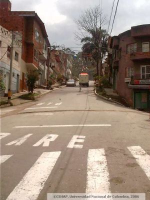 Calle del sector San Lorenzo  Medellin
CEHAP 2006
Palabras clave: SAN LORENZO MEDELLIN