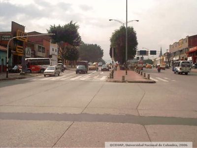 Avenida Oriental en el Sector de San Lorenzo en Medellin
CEHAP 2006
Palabras clave: SAN LORENZO MEDELLIN VIAS Y TRANSPORTE