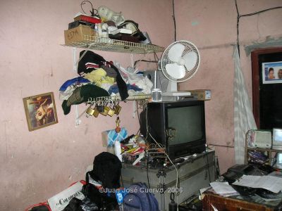 Habitacion de Inquilinato Medellin
JUAN JOSE CUERVO
2006
Palabras clave: TESIS INQUILINATOS NIQUITAO