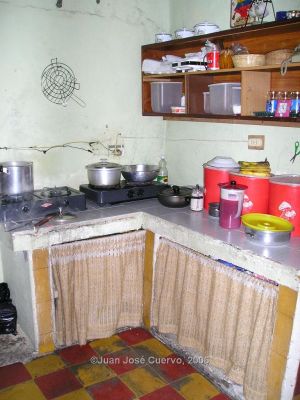 Cocina de Inquilinato en Niquitao
JUAN JOSE CUERVO
2006
Palabras clave: TESIS INQUILINATOS NIQUITAO