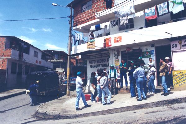 Participantes del Taller 23 en la zona del Picacho
CEHAP 1999
Palabras clave: TALLER 23