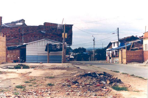 Armenia despues del terremoto
CEHAP 1999
Palabras clave: RECONSTRUCCION SISMOS