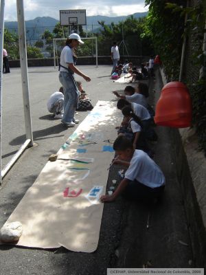 Actividad lúdica en el barrio San Diego, Medellin
CEHAP
2006
Palabras clave: TALLER ESCUELA SAN DIEGO