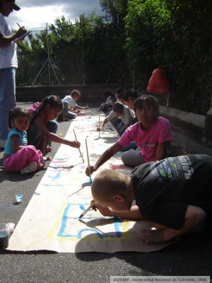Niños pintando en Taller de San Diego, Medellin
CEHAP
2006
Palabras clave: TALLER ESCUELA SAN DIEGO