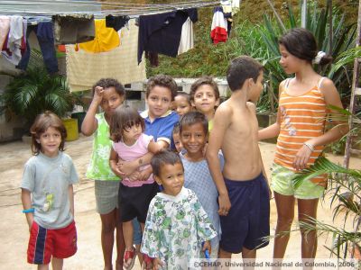 Lavaderos y tendederos de ropa como espacios de juegos de los ninos Inquilinato de Niquitao, Medellin
CEHAP
2006
Palabras clave: TALLER LOS ANDES NIQUITAO