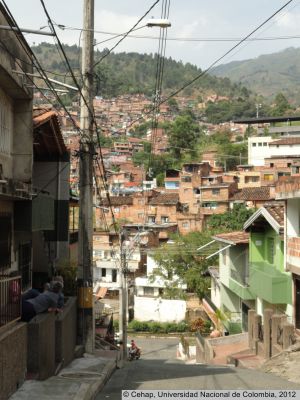 Viviendas en zona de influencia del Tranvia de Ayacucho
Cehap, 2012
Palabras clave: Tranvia Ayacucho Barrio Alejandro Echavarria