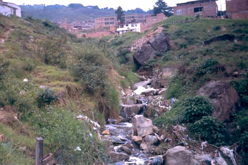 Contaminación de las fuentes de agua, urbanización Villa Sofía Medellín
1990
Palabras clave: VILLA SOFIA QUEBRADAS ROBLEDO