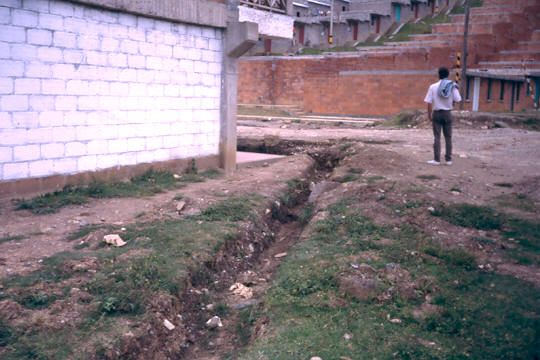 Zanjas, urbanización Villa Sofía Medellín
1990
Palabras clave: VILLA SOFIA