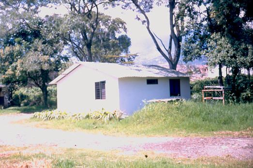 Fachada posterior, urbanización Villa Sofía Medellín
1990
Palabras clave: VILLA SOFIA