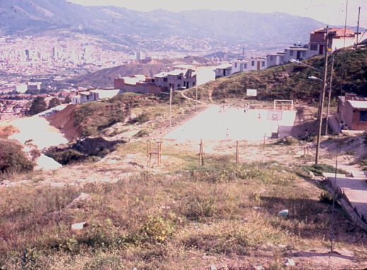 Zona recreativa de la urbanización Villa Sofía, Medellín
1990
Palabras clave: VILLA SOFIA