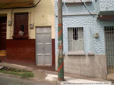 Fachada frontal de viviendas del barrio Las Palmas, Medellin
CEHAP 2001
Palabras clave: BARRIO LAS PALMAS MEDELLIN