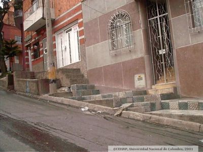 Casa e inquilinato del barrio Las Palmas, Medellin
CEHAP 2001
Palabras clave: BARRIO LAS PALMAS MEDELLIN