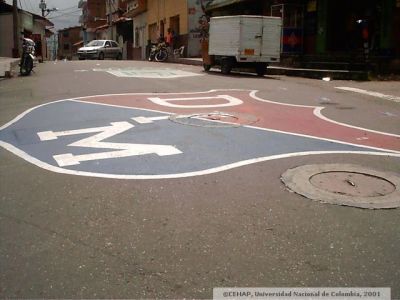 Escudo de equipo de futbol pintado en la calle del barrio Las Palmas
CEHAP 2001
Palabras clave: BARRIO LAS PALMAS MEDELLIN