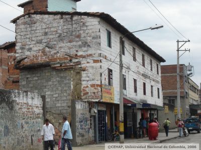 Fachadas de inquilinato del centro de Medellin
CEHAP, 2006
Palabras clave: CENTRO MEDELLIN INQUILINATOS