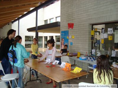 Exposicion infantil de manualidades en papel - origami Parque Biblioteca Belen
CEHAP, 2009
Palabras clave: PARQUES BIBLIOTECA BELEN MEDELLIN