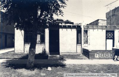Mejora de apariencia con mucha sobriedad - barrio Garces Navas (Bogota)
Peval-Ceam, 1982
Palabras clave: VIVIENDA BARRIO GARCES NAVAS BOGOTA