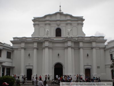 Fachada principal de la Iglesia de Popayan
CEHAP, 2006
Palabras clave: IGLESIAS POPAYAN
