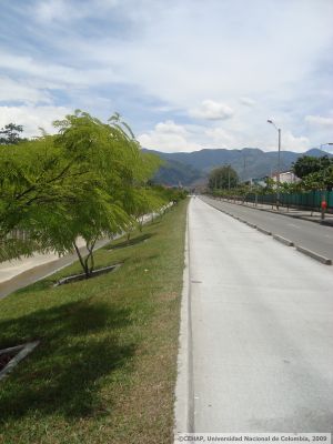 Mejoramiento paisajistico de la calzada del Metroplus de la calle 30
CEHAP, 2009
Palabras clave: METROPLUS MEDELLIN CALLE 30 PAISAJE URBANO