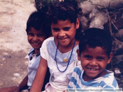 Niños del albergue del barrio Castilla
Peval, 1987
Palabras clave: ALBERGUES MEDELLIN NIÑOS