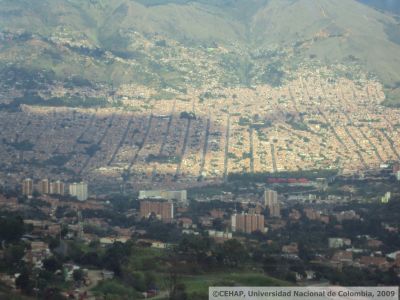 Panoramica de Medellin tomada desde Metrocable San Javier - Pajarito
CEHAP, 2009
Palabras clave: PANORAMICA MEDELLIN SAN JAVIER PAJARITO METROCABLE