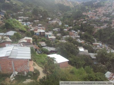 Panoramica del sector tomada desde Metrocable San Javier - Pajarito
CEHAP, 2009
Palabras clave: PANORAMICA MEDELLIN SAN JAVIER PAJARITO METROCABLE