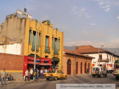 Edificaciones de patrimonio historico en los alrededores de la Plaza de la Luz
Luis Fernando Gonzalez, 2005
Palabras clave: CENTRO DE MEDELLIN GUAYAQUIL PATRIMONIO