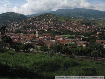 Panoramica del Barrio San Javier, comuna 13
Senia Salazar, 2007
Palabras clave: BARRIOS SAN JAVIER MEDELLIN