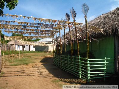 Viviendas con detalles tipicos de construcciones en Isla Fuerte
Senia Salazar, 2008
Palabras clave: ISLA FUERTE VIVIENDA BOLIVAR