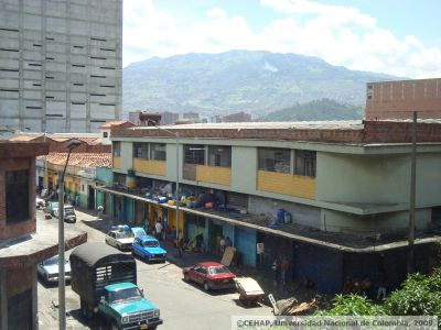 Actividad comercial (Calle 45 Amador) en sector Guayaquil  del centro de Medellin
CEHAP, 2009
Palabras clave: GUAYAQUIL CENTRO MEDELLIN