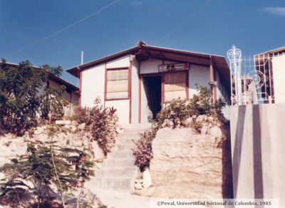 Vivienda prefabricada en Cartagena
Peval, 1985
Palabras clave: VIVIENDA PREFABRICADA CARTAGENA CASA