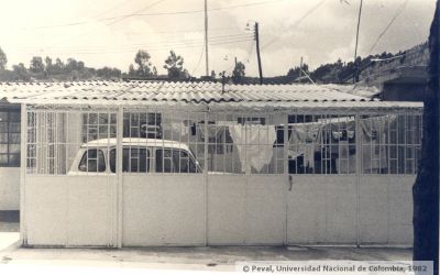Vivienda de un piso con garaje imposible combinado con patio de ropas - barrio La Manuelita (Bogota)
Peval-Ceam, 1982
Palabras clave: VIVIENDAS BARRIO LA MANUELITA BOGOTA