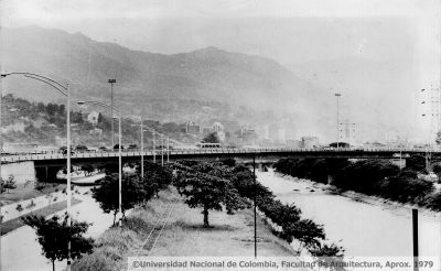 Puente sobre el Rio Medellin
©Universidad Nacional de Colombia, Facultad de Arquitectura, Aprox. 1979
Palabras clave: PATRIMONIO MEDELLIN