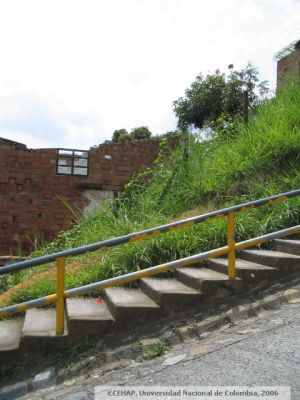 Escalas de acceso a viviendas en el Sector San Lorenzo de Medellin
CEHAP 2006
Palabras clave: SAN LORENZO MEDELLIN